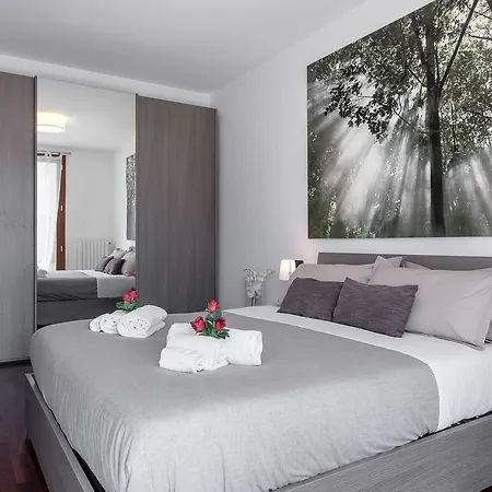Διαμέρισμα Suitelowcost *