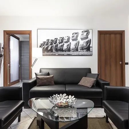 Διαμέρισμα Suitelowcost *