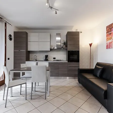 Διαμέρισμα Suitelowcost Limbiate