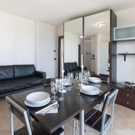 Διαμέρισμα Suitelowcost Limbiate