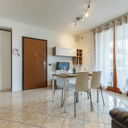 Διαμέρισμα Suitelowcost