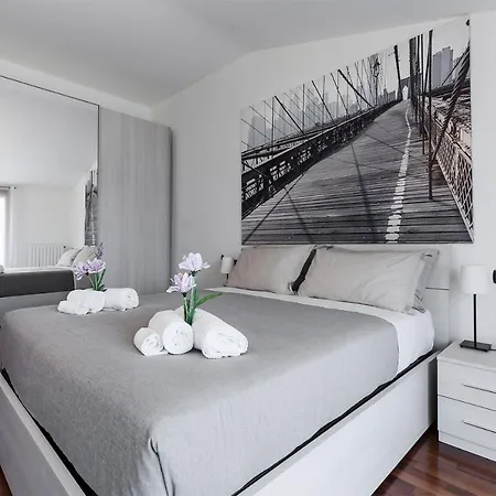 Suitelowcost Apartamento Limbiate